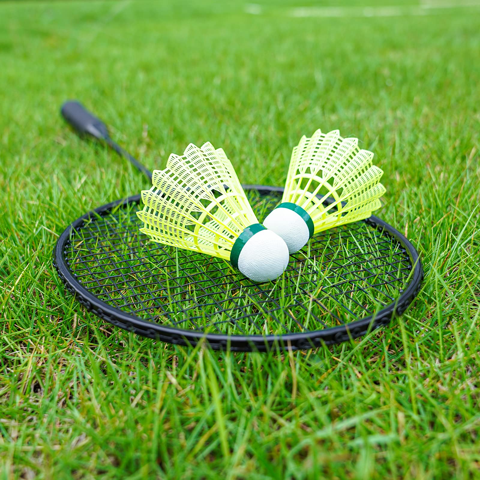 AboveGenius Lightweight Badminton Set, 4 Rackets with 6 Nylon Birdies